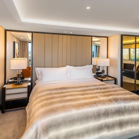 Five - Luxury Hotel 5*