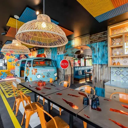 Five - Luxury Hotel 5*