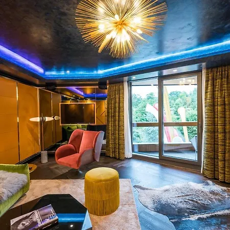 Ξενοδοχείο Five - Luxury 5*