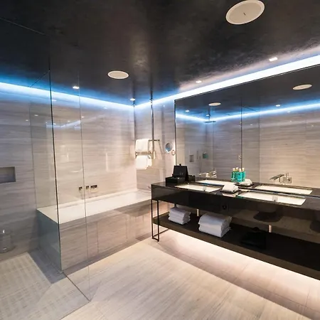 Five - Luxury Zurych