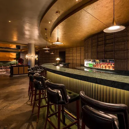 Five - Luxury 5* Zurique