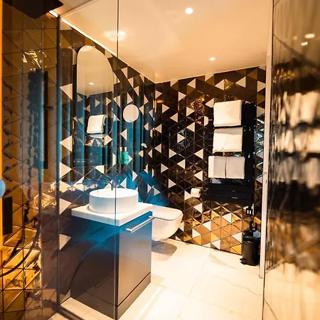 Hotel Five - Luxury