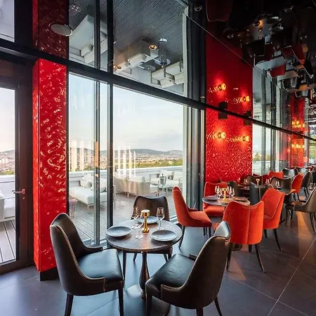 Hotel Five - Luxury