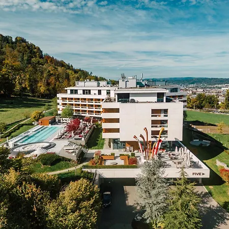 Five - Luxury Hotel