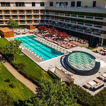 Ξενοδοχείο Five - Luxury 5*