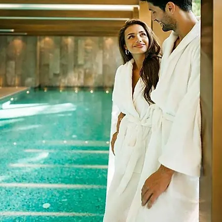 Szálloda Five - Luxury Zürich