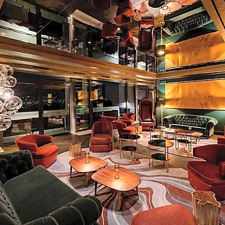 Five - Luxury Hotel