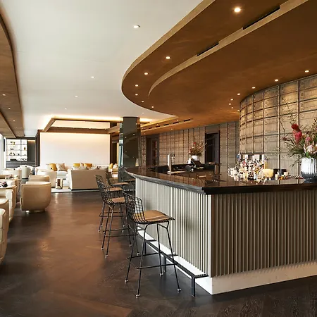 Five - Luxury Hotel