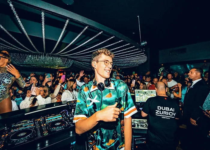 Quels Sont Les H\u00f4tels Pr\u00e8s De De Zurich\u00a0? 5* Zurich