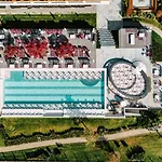 Five - Luxury מלון 5*