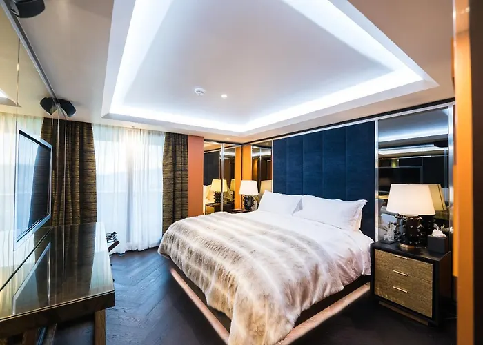 Five - Luxury Ξενοδοχείο 5*