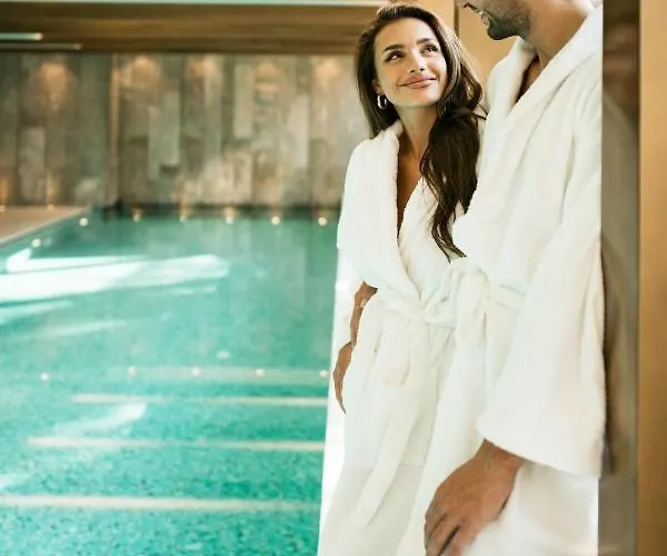 Five - Luxury Ξενοδοχείο 5*