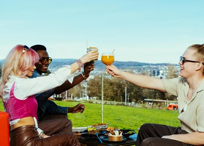 Five - Luxury Szálloda