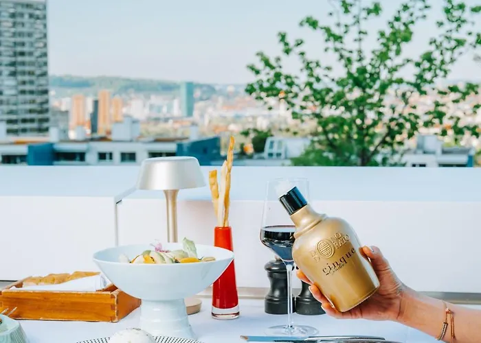 Five - Luxury Zürich