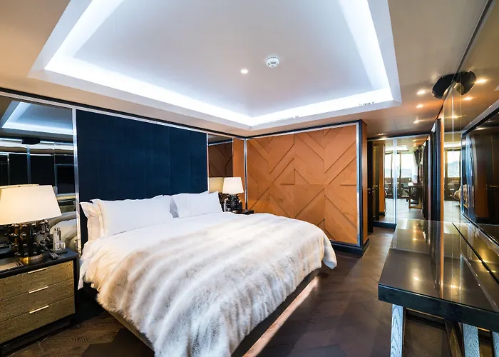 Szálloda Five - Luxury